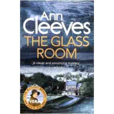 Чтение на английском языке, книга The Glass Room купить по скидке